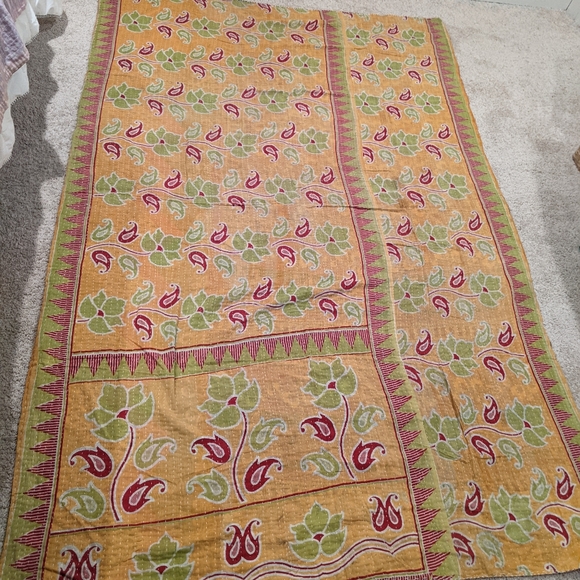 Kantha quilted blanket/coverlet/throw - Picture 3 of 6